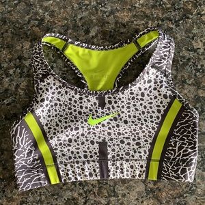 EUC Nike Patterned Sports Bra